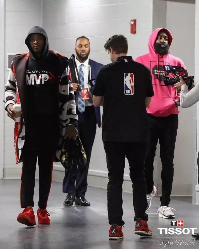 西班牙位居 西班牙位居