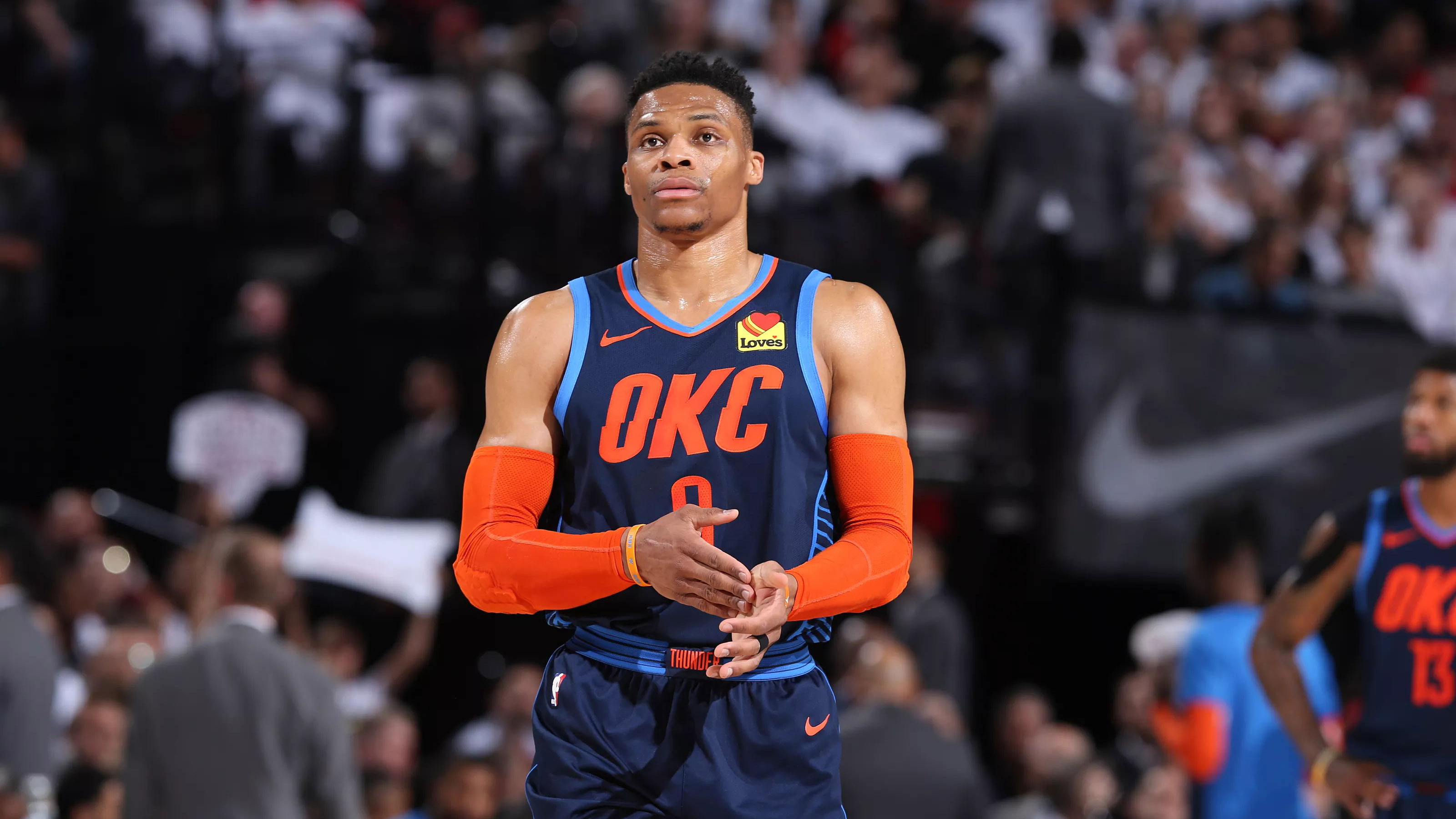 他们通过回 他们通过回